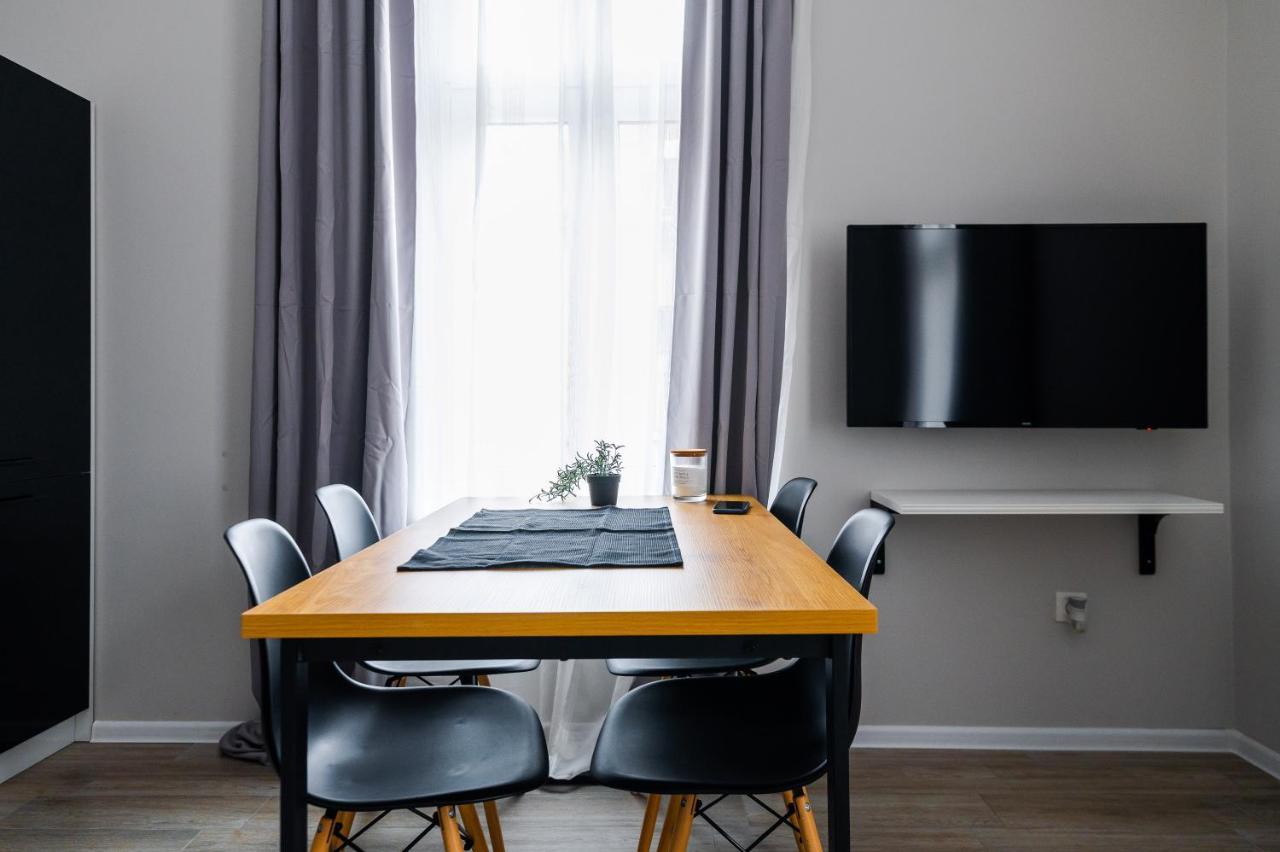Boutique 2-Bedroom Apartment In Sofia Zewnętrze zdjęcie