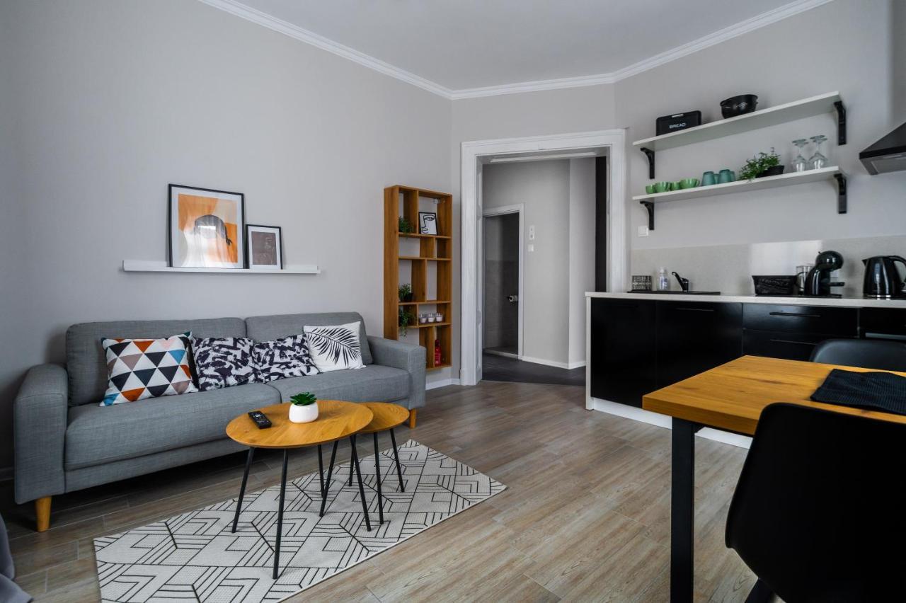 Boutique 2-Bedroom Apartment In Sofia Zewnętrze zdjęcie