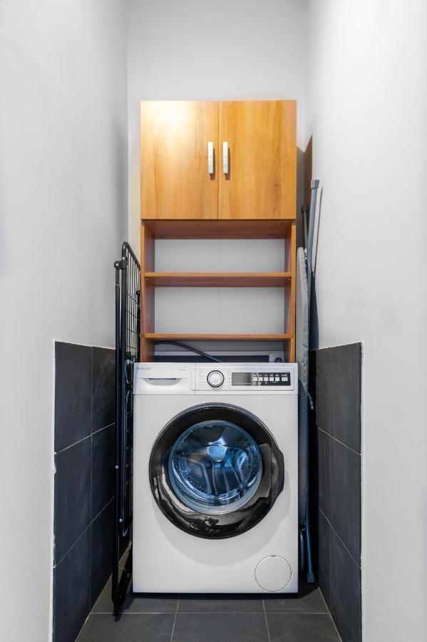 Boutique 2-Bedroom Apartment In Sofia Zewnętrze zdjęcie
