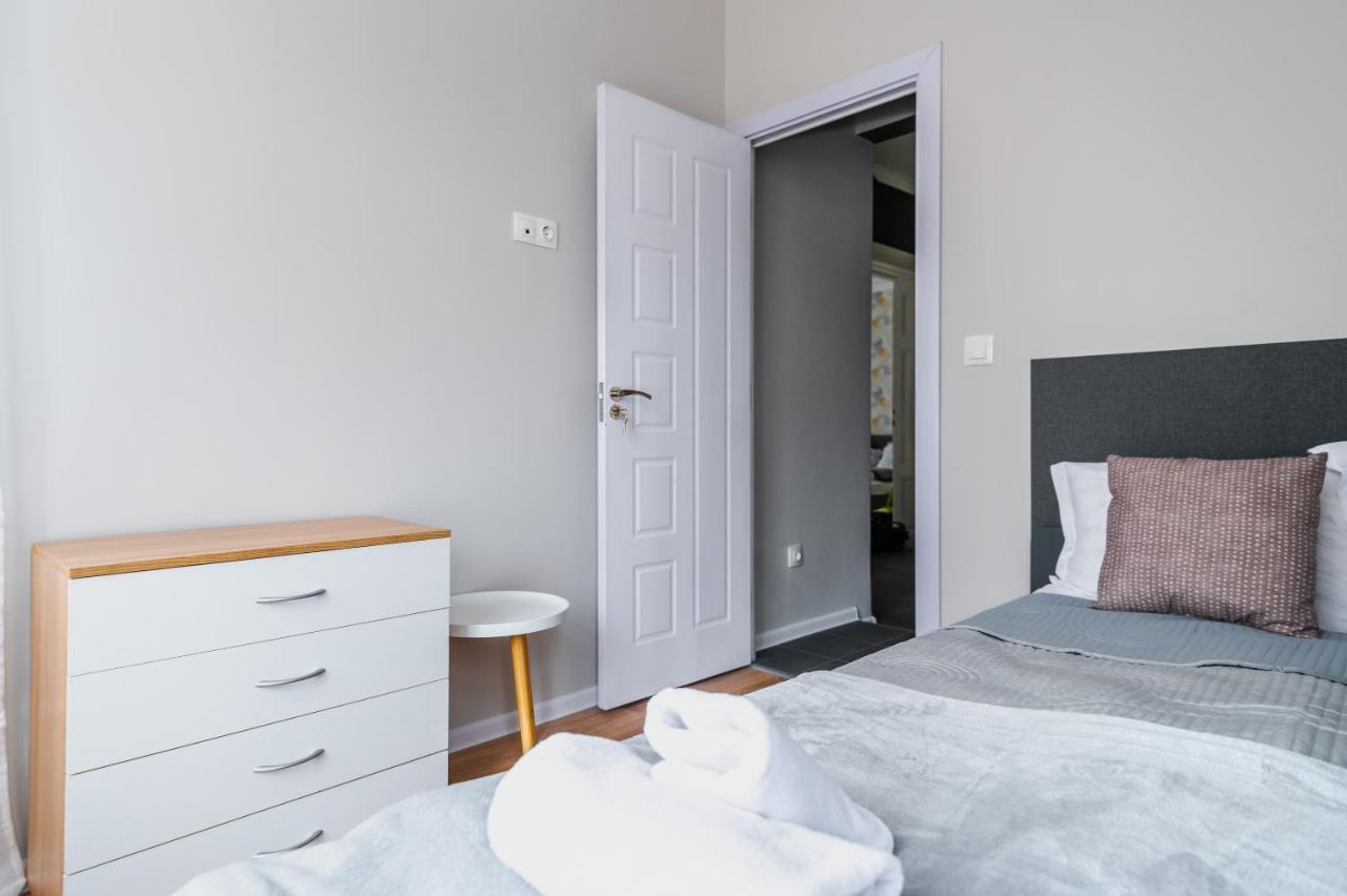 Boutique 2-Bedroom Apartment In Sofia Zewnętrze zdjęcie