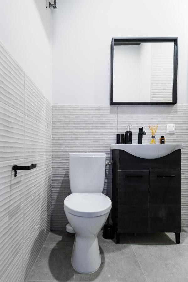 Boutique 2-Bedroom Apartment In Sofia Zewnętrze zdjęcie